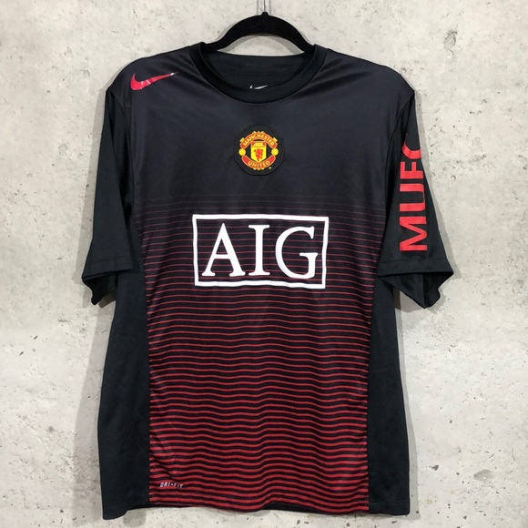 Nike Other - Nike Manchester United AIG Training Jersey